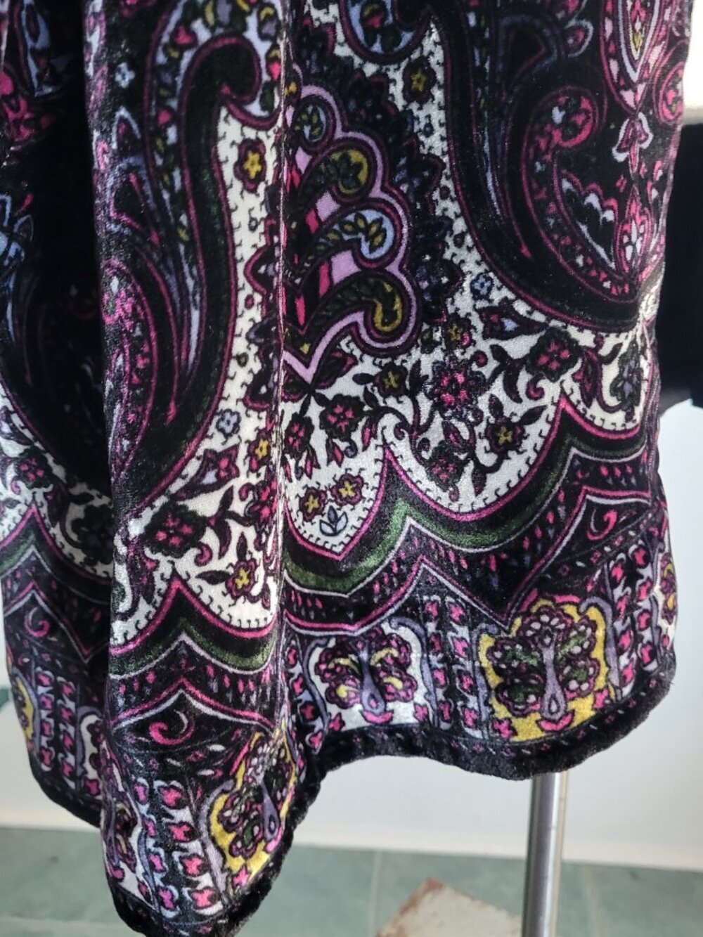 Laura Ashley Exquisite Art-to-Wear Black Velvet Paisley Lined Jacket - Picture 7 of 15